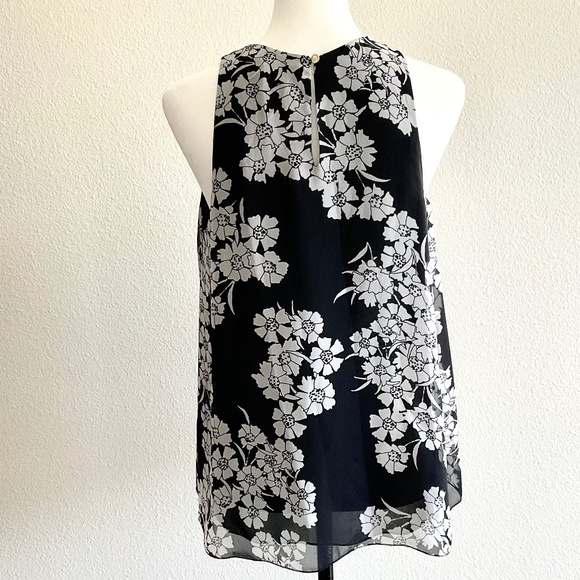 VINCE CAMUTO Sleeveless Top Size Small - Picture 6 of 10